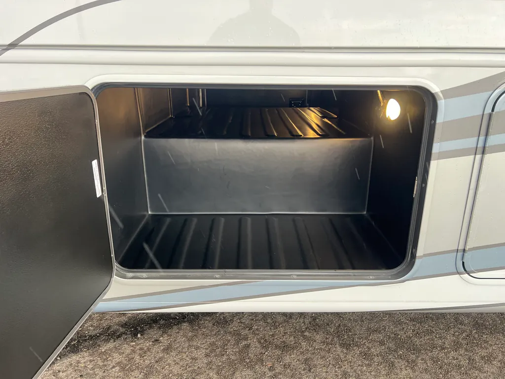 2027 Entegra Coach Vision XL 36C, Photos photo 38