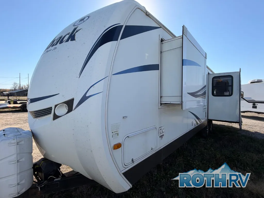 2011 Keystone Outback 298RE, Photos photo 4