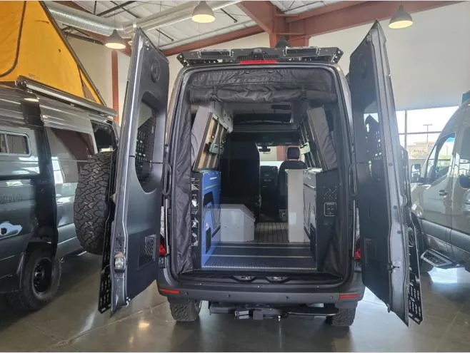2026 Remote Vans Remote Vans Oasis - Photo 3