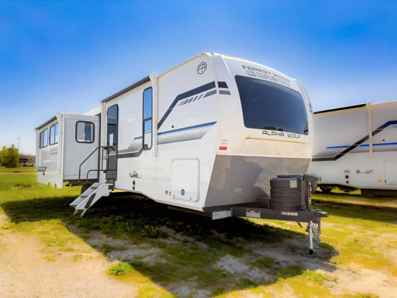2026 Forest River Cherokee Alpha Wolf 26RL - Photo 4