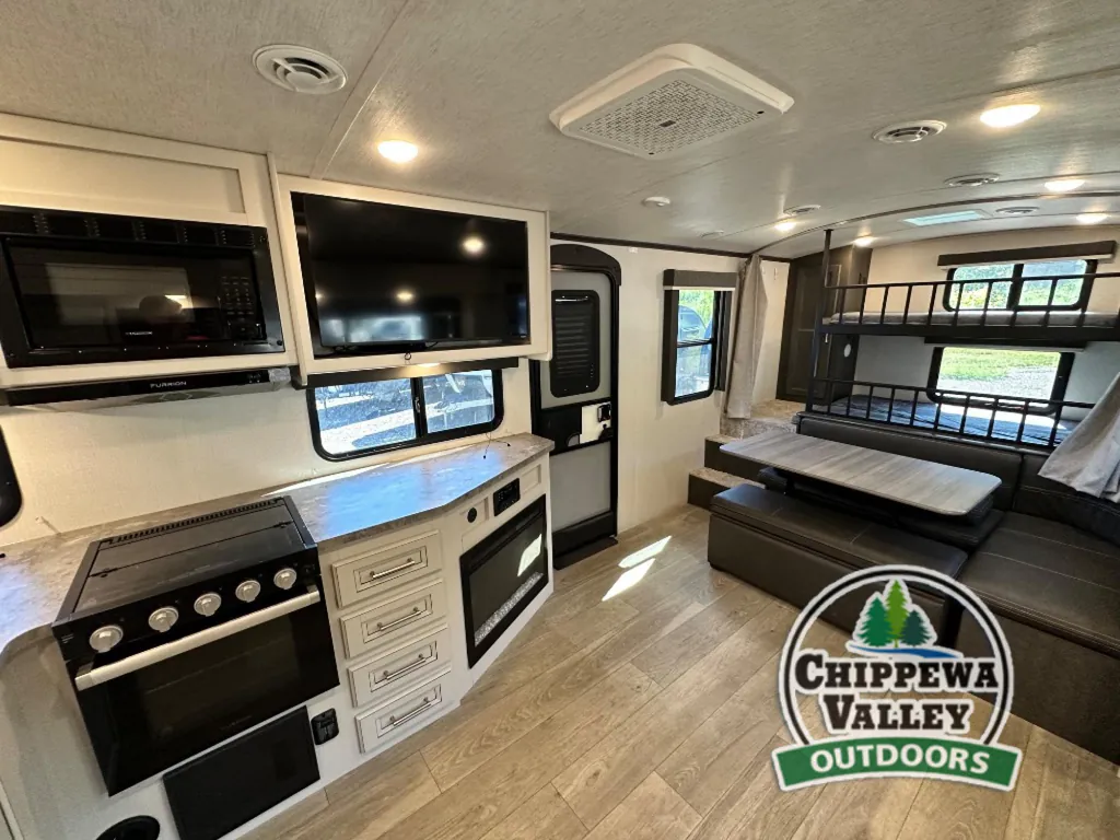 2024 Keystone RV Cougar Half-Ton 30BHS, Photos photo 22