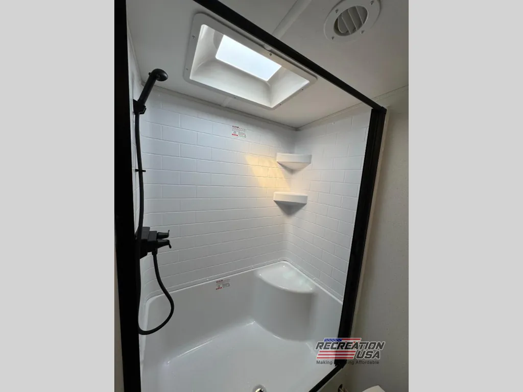 2026 Forest River Solaire 2580RBSS, Photos photo 12