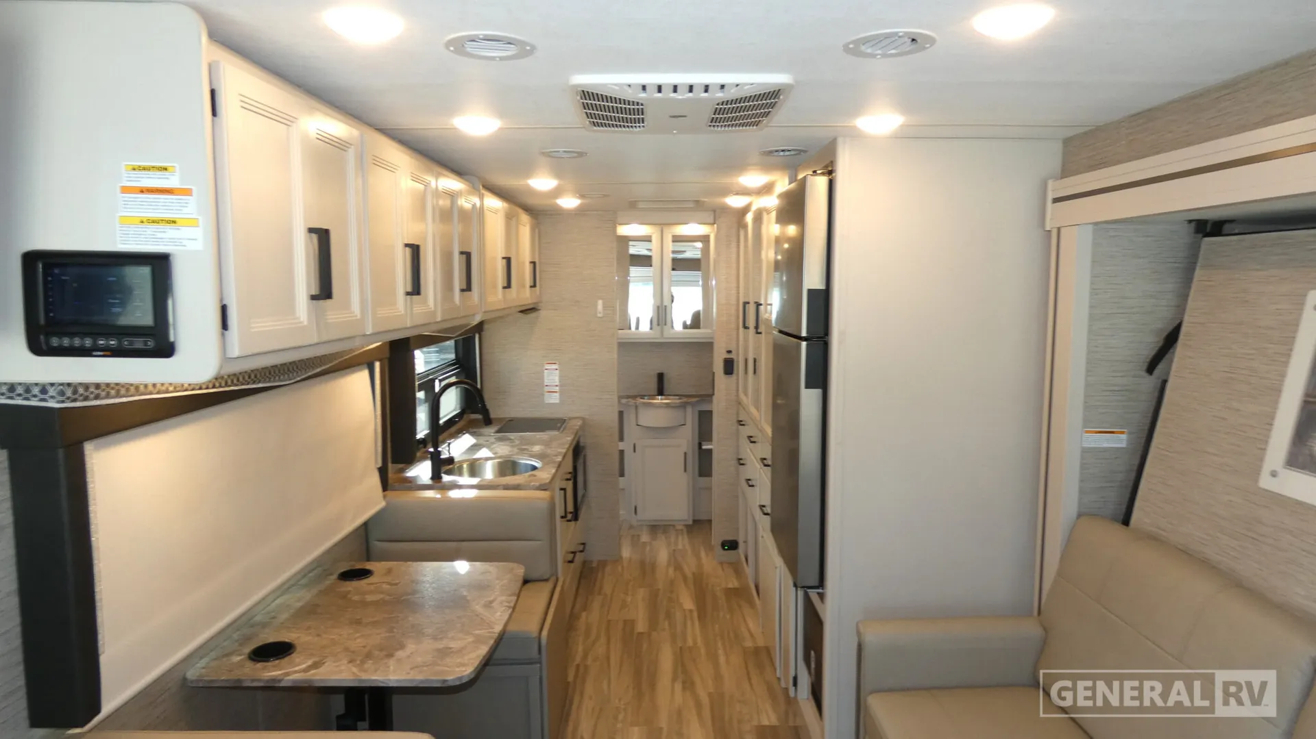 2023 Thor Motor Coach Axis 24.3 - Photo 3