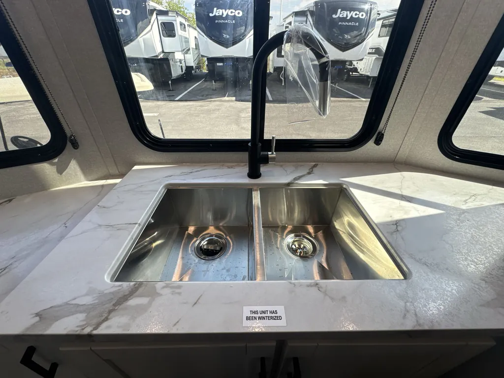 2026 Jayco Jay Flight Bungalow 404LOFT DS, Photos photo 6