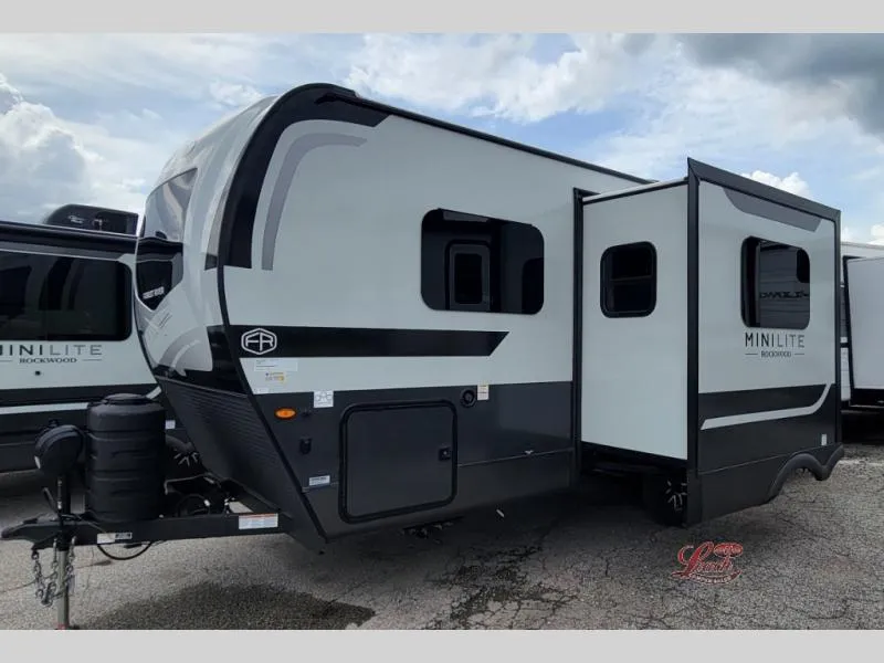 2026 Forest River Rockwood Mini Lite 2205S - Photo 4