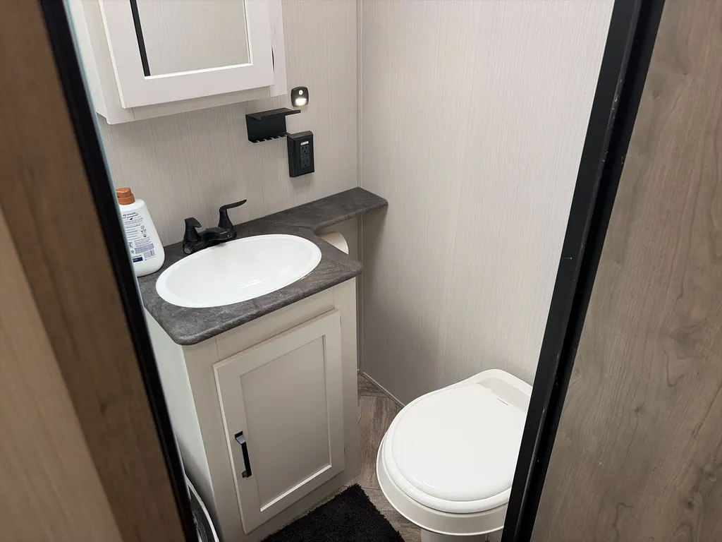 2023 Forest River Puma 31QBBH, Photos photo 17