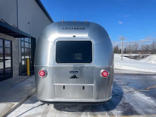 2026 Airstream World Traveler 22RB - Photo 4