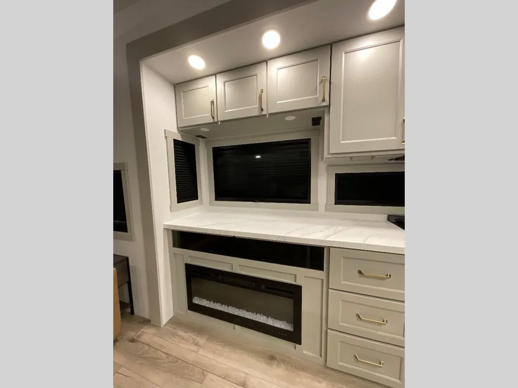 2025 Brinkley Model G 4100, Photos photo 21