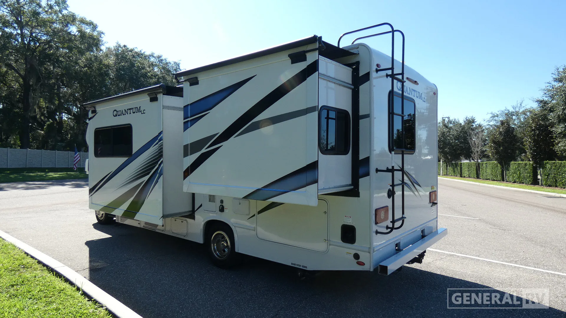 2023 Thor Motor Coach Quantum LC LC26 - Photo 4