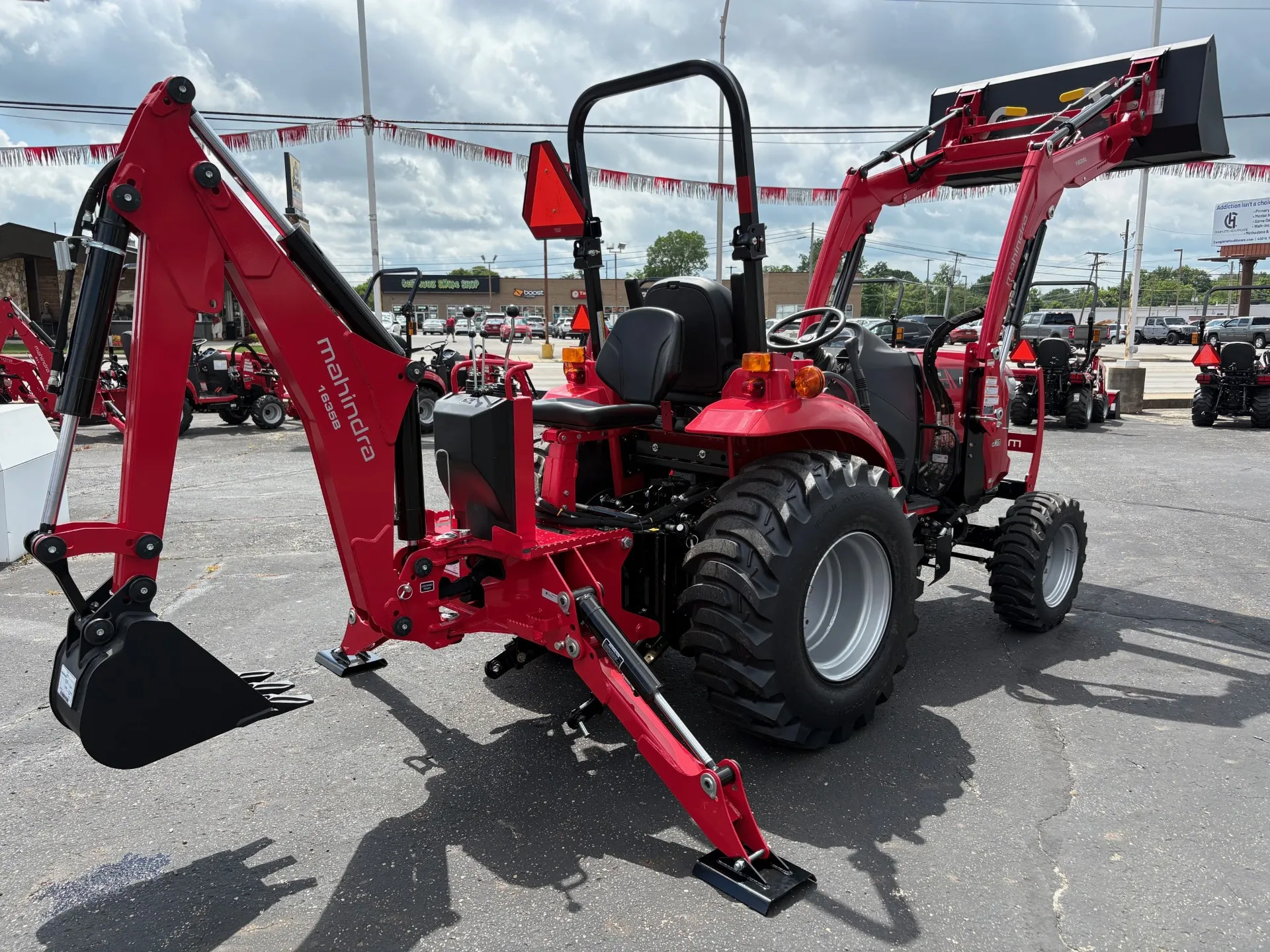 2026 Mahindra 1635 1635 HST - Photo 4