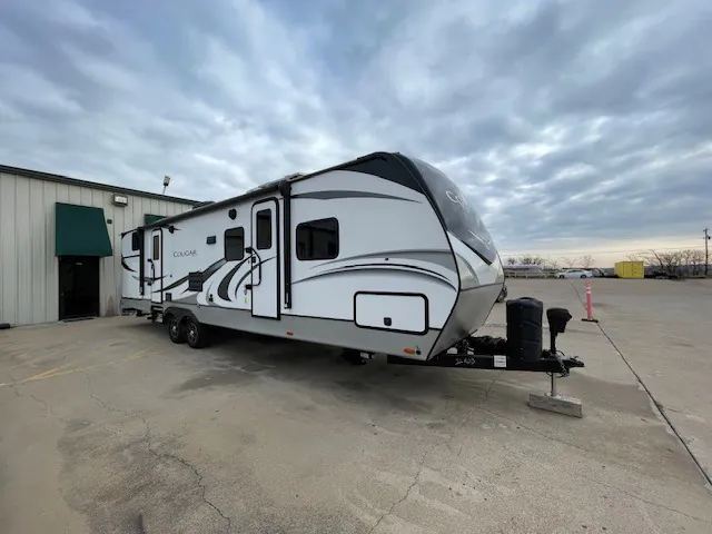 2022 Keystone Cougar Half-Ton 32RDBWE dealer photo 1 from Texas RV Guys