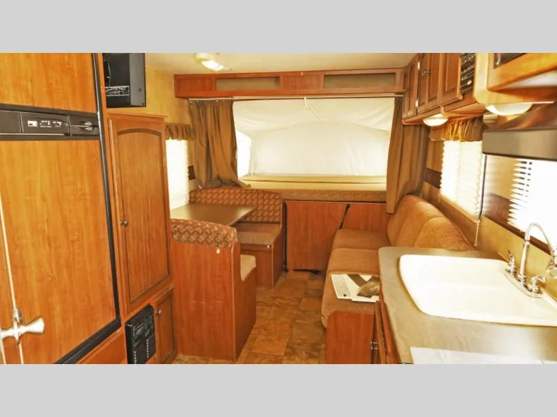 2012 Jayco Jay Feather Ultra Lite 19H - Photo 2