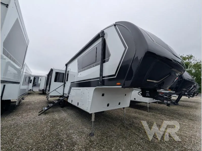 2027 Brinkley Model Z 3100 - Photo 2