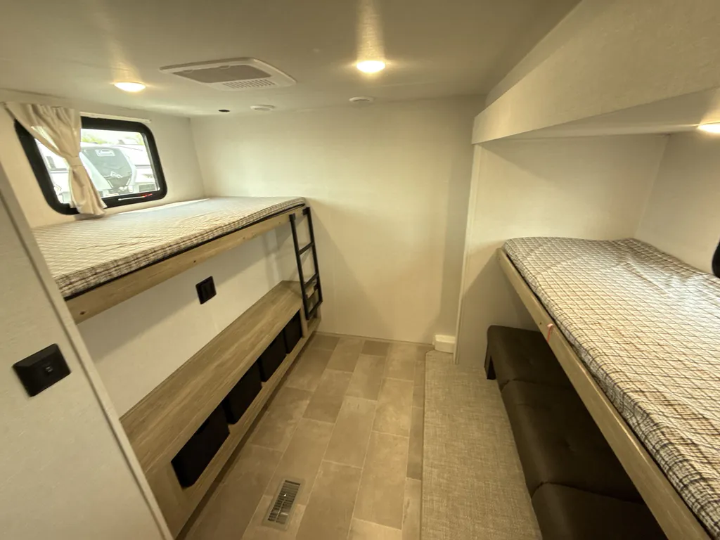 2026 Forest River Airelume 325, Photos photo 8