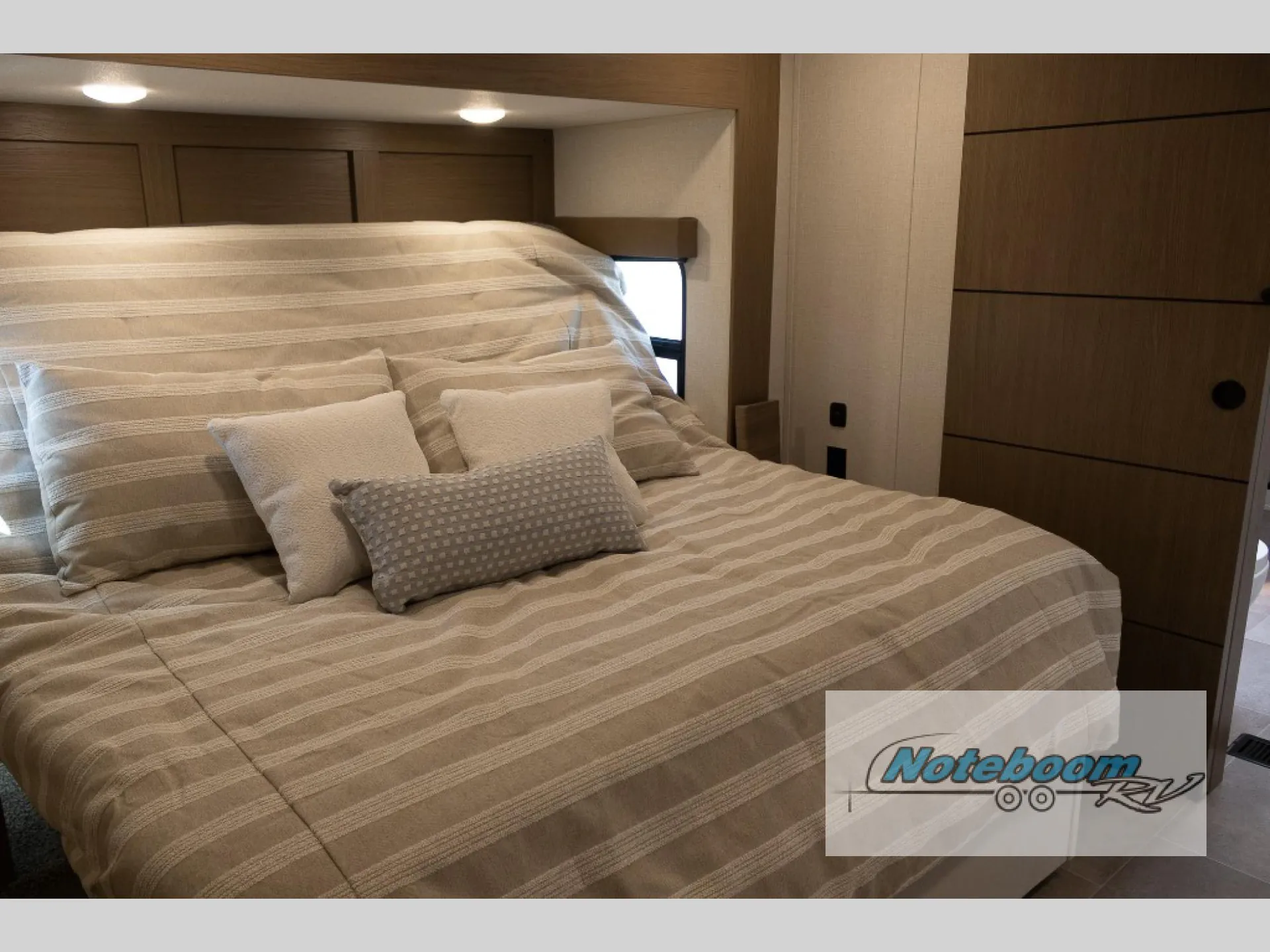 2027 Forest River Impression 360MYR — Photo 5