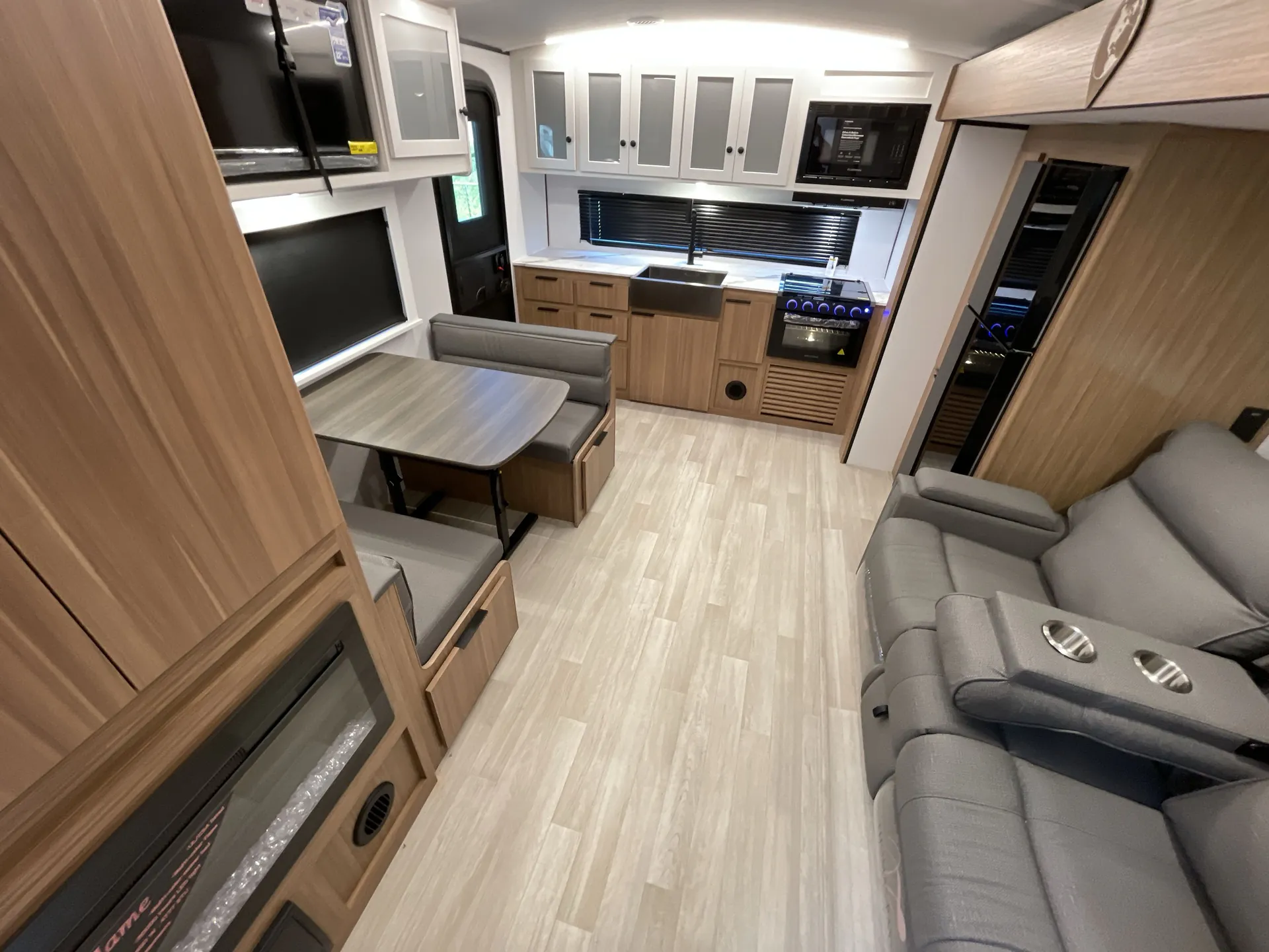 2026 Keystone Passport SL Series 2450RK — living area main