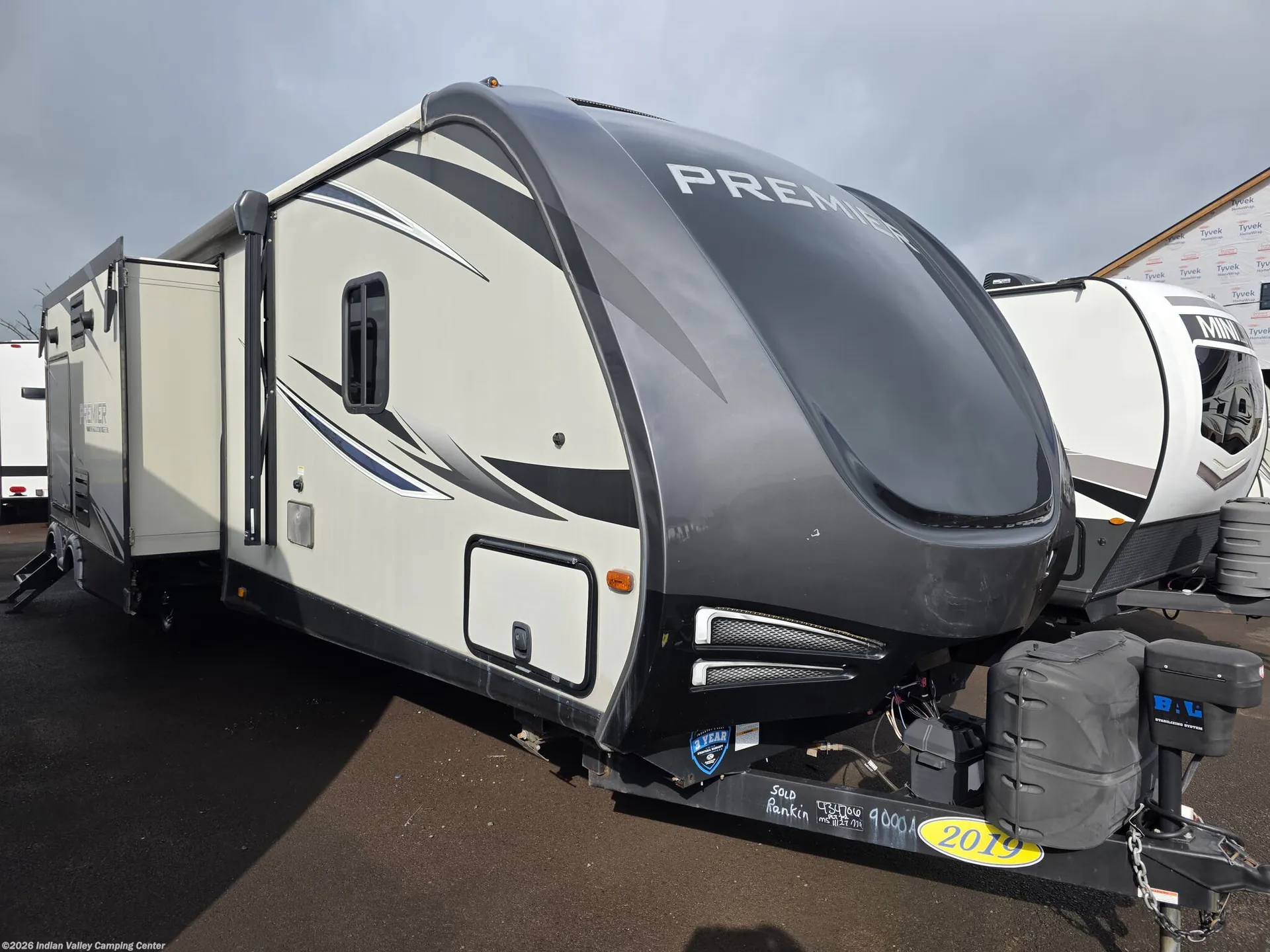2019 Keystone Premier 34BIPR - Photo 2