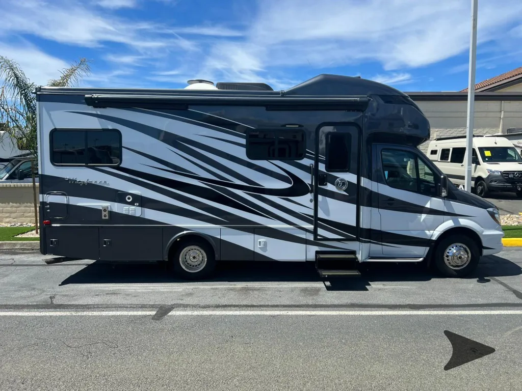 2018 Tiffin Wayfarer 24 TW, Photos photo 9