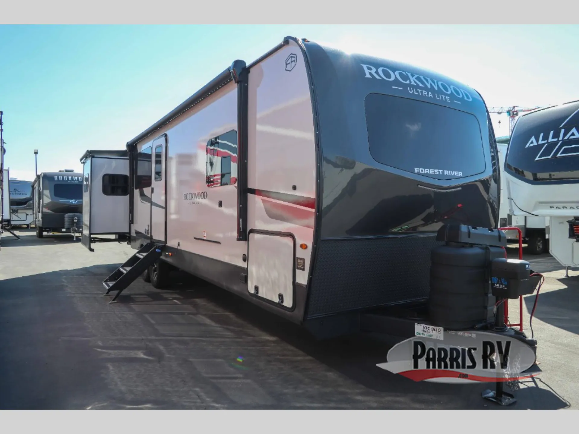 2026 Forest River Rockwood Ultra Lite 2908SRL - Photo 2