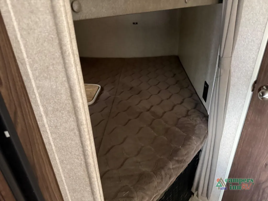 2018 Forest River Flagstaff Micro Lite 25BRDS, Photos photo 30