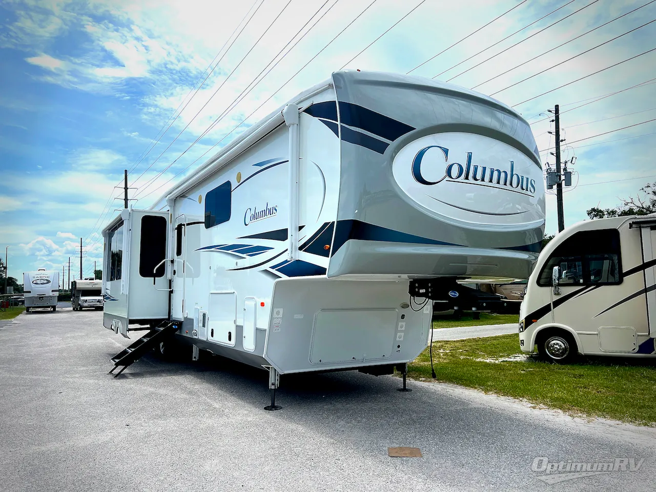 2023 Palomino Columbus 384RK dealer photo 1 from Optimum RV