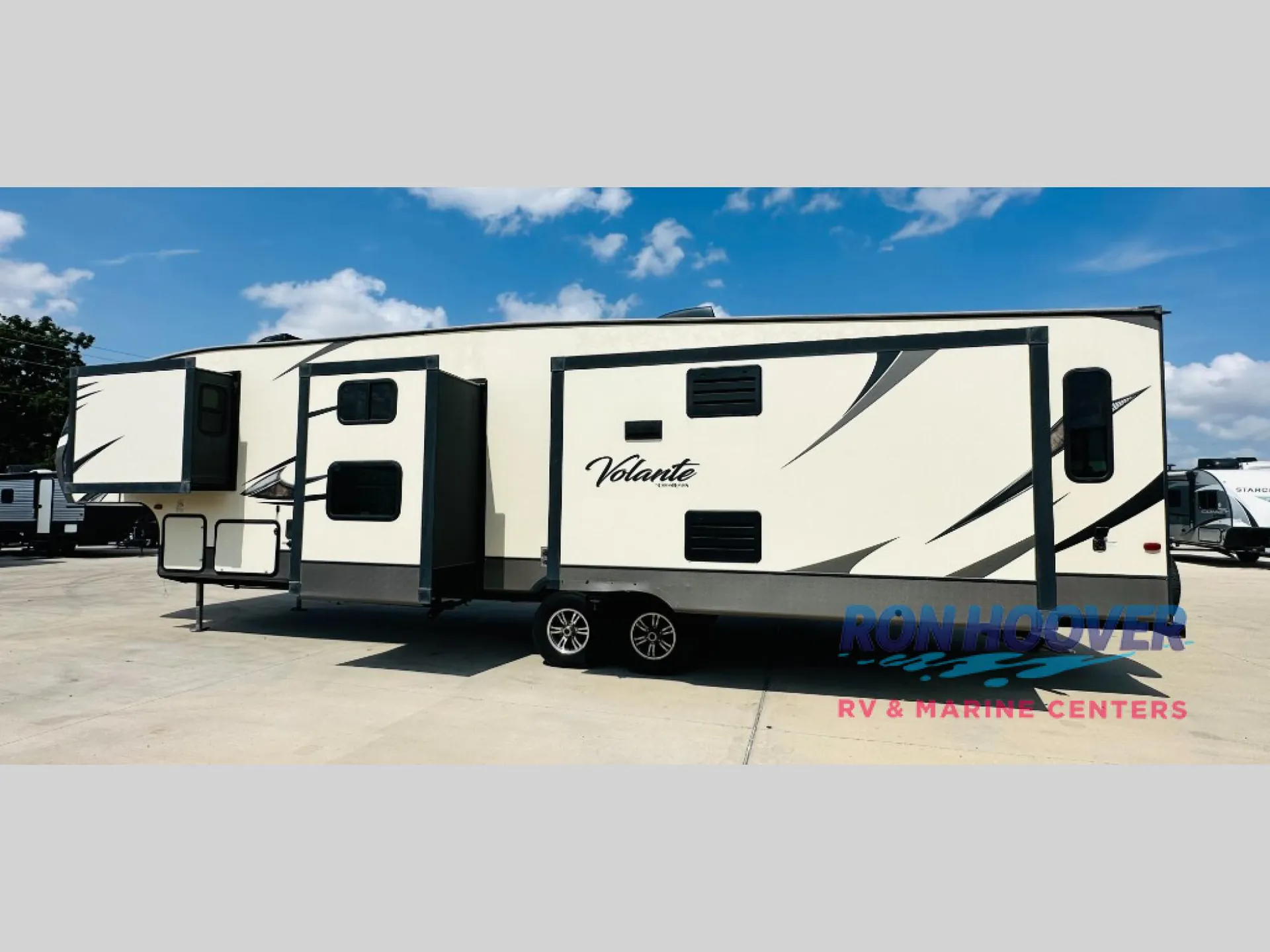 2018 CrossRoads Volante 365MD - Photo 3