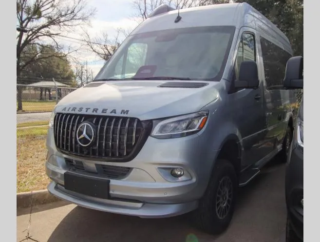 2026 Airstream Interstate Nineteen 19 - Main photo