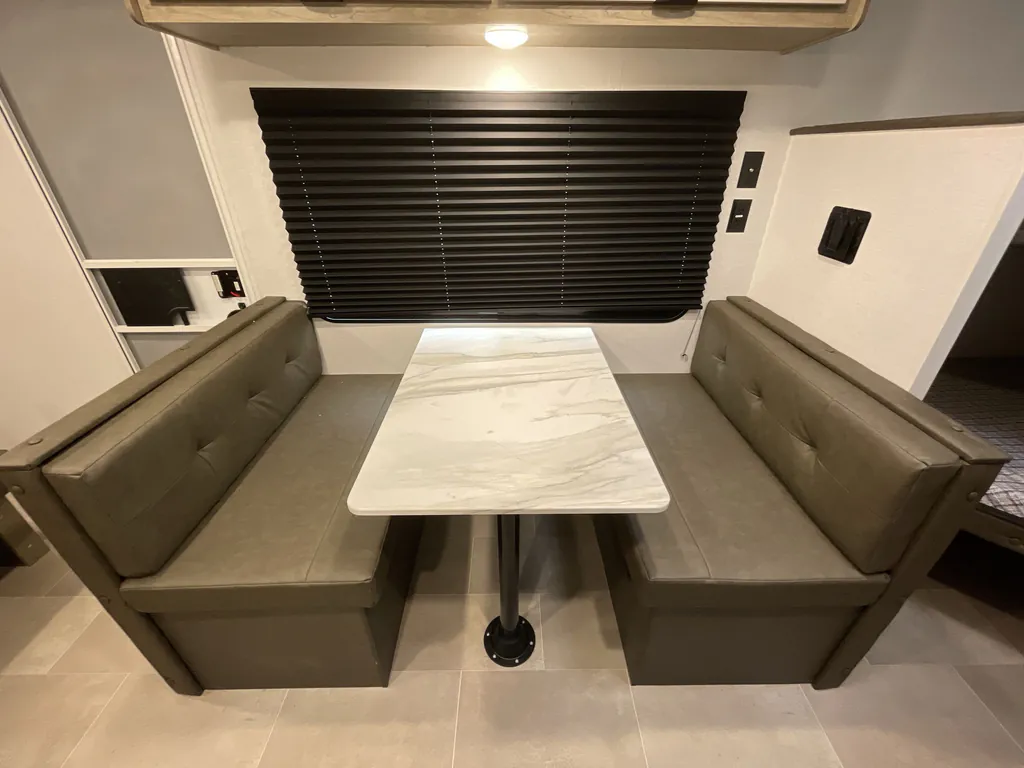 2027 Forest River Airelume 260, Photos photo 9