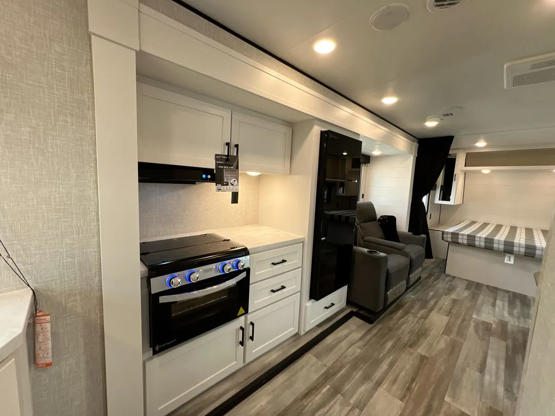 2025 Jayco Jay Flight SLX 225MLS - Photo 4