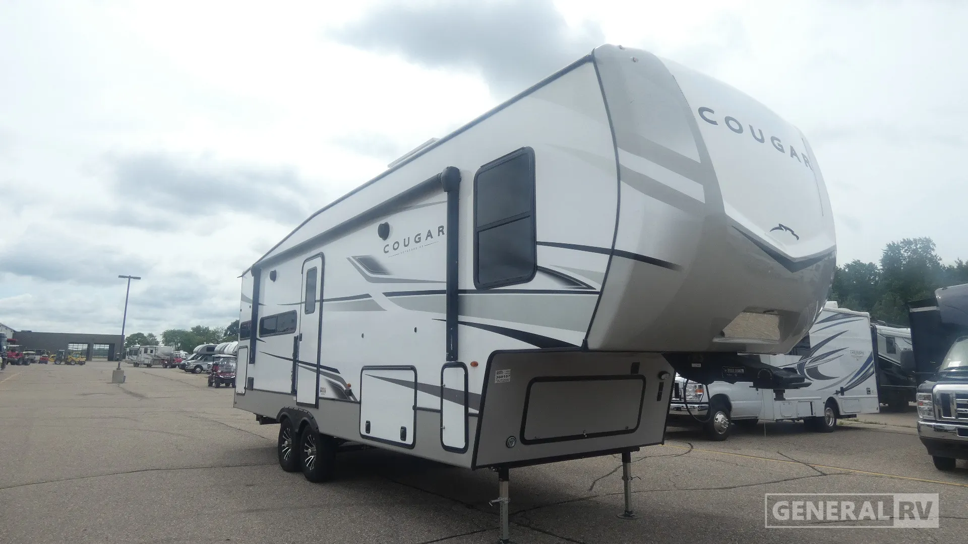 2024 Keystone Cougar 260MLE - Photo 2