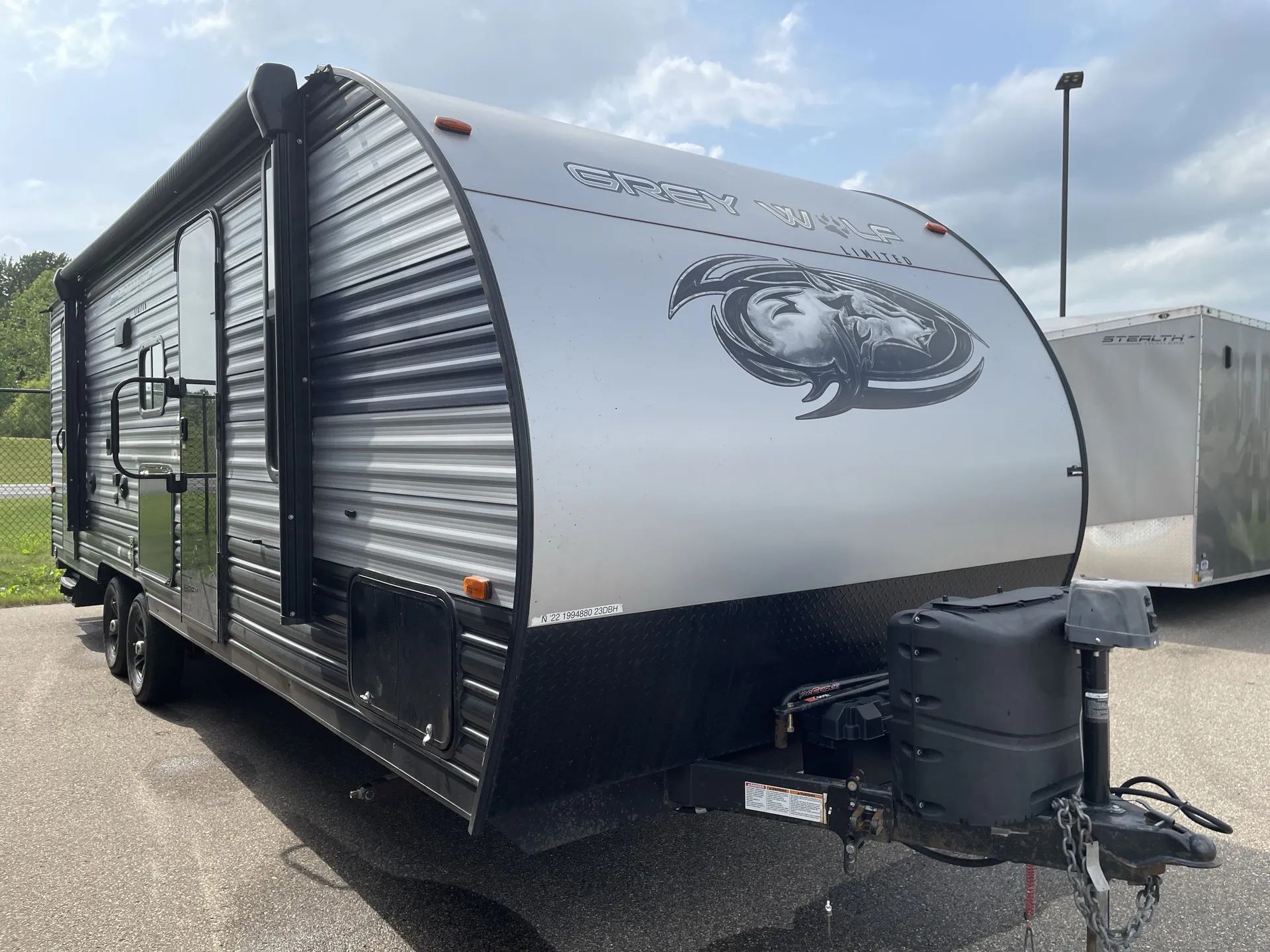 2022 Forest River Cherokee Grey Wolf 23DBH - Photo 2
