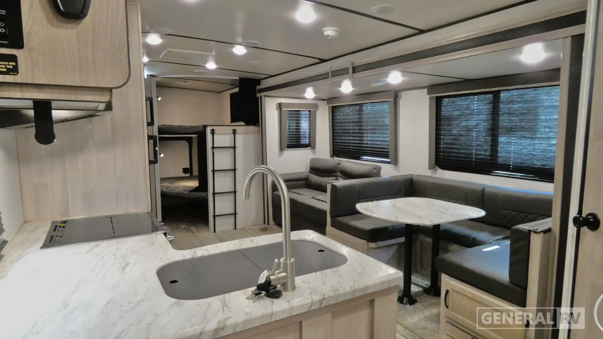2021 Coachmen Spirit Ultra Lite 2963BH - Photo 3