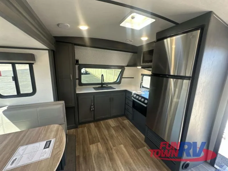 2023 Keystone RV Bullet 25FKPR - Photo 2