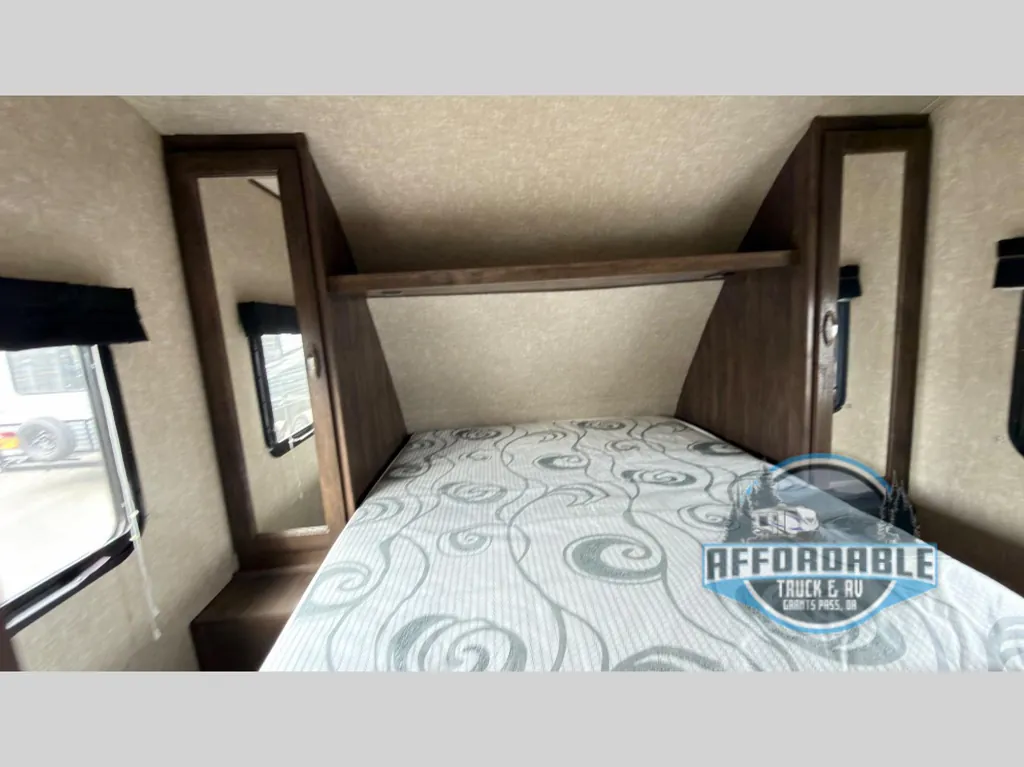 2018 Forest River Vibe Extreme Lite 224RLS, Photos photo 19
