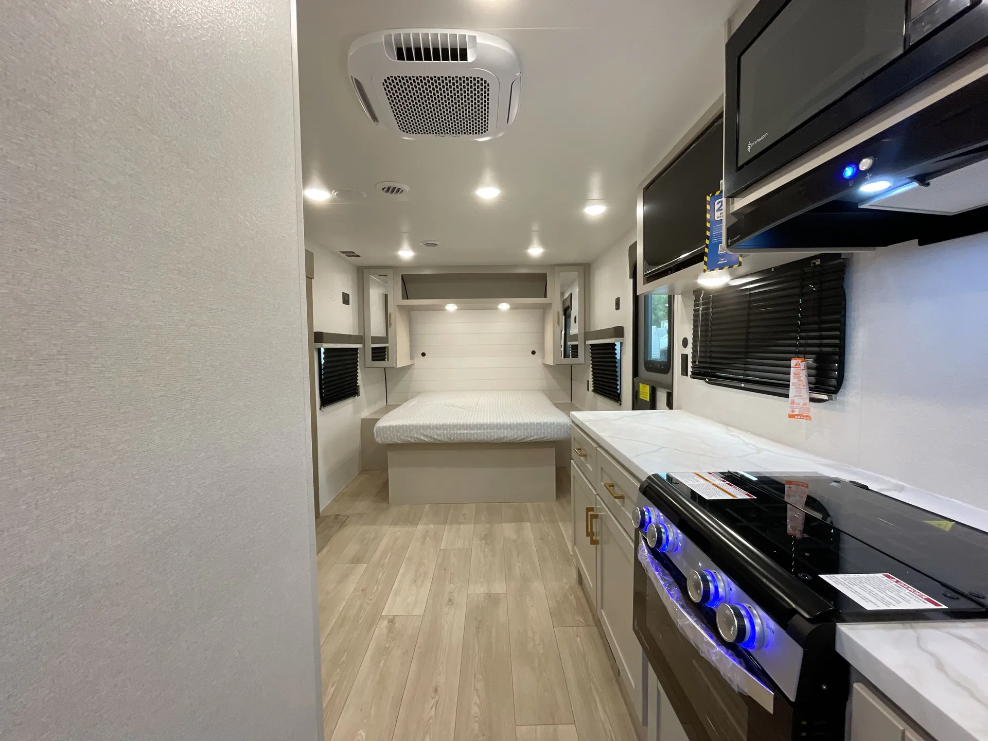 2027 Jayco Jay Flight 200MKSW — living area main