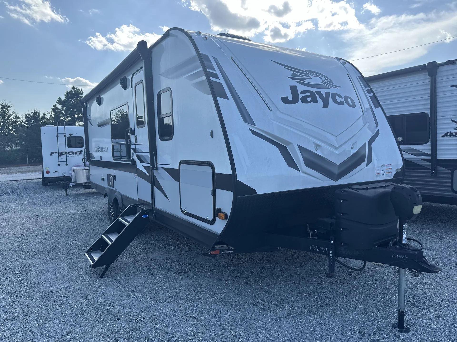 2023 Jayco Jay Feather 21MML - Photo 2