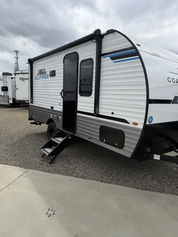 2026 Coachmen Clipper 17CFQ - Photo 3