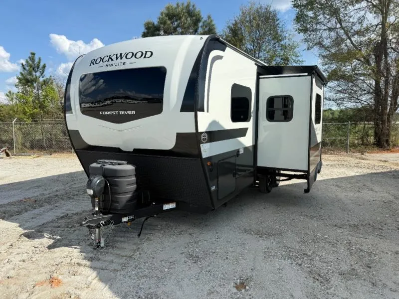 2026 Forest River Rockwood Mini Lite 2205S - Photo 4