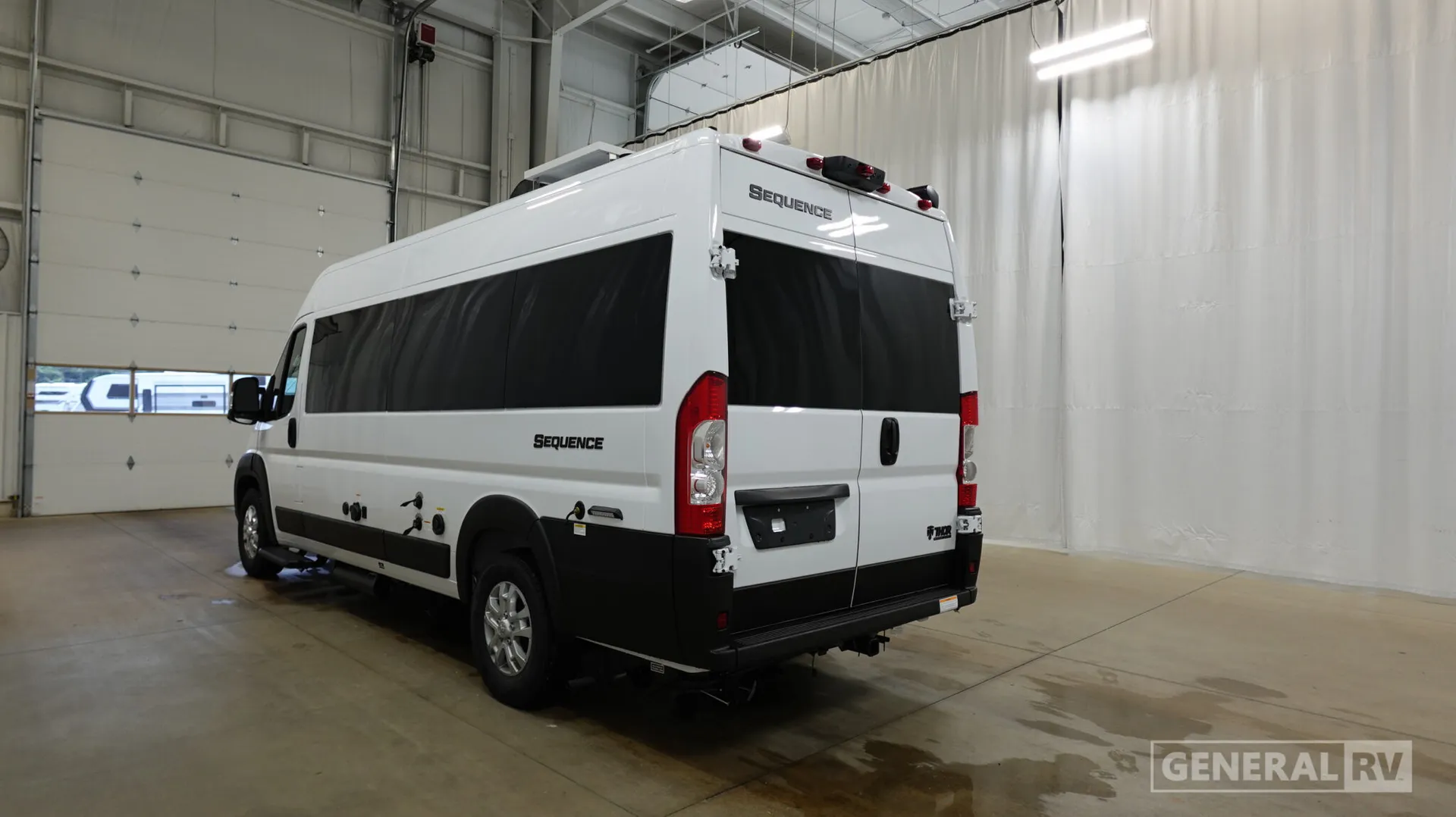 2027 Thor Motor Coach Sequence 20L - Photo 4