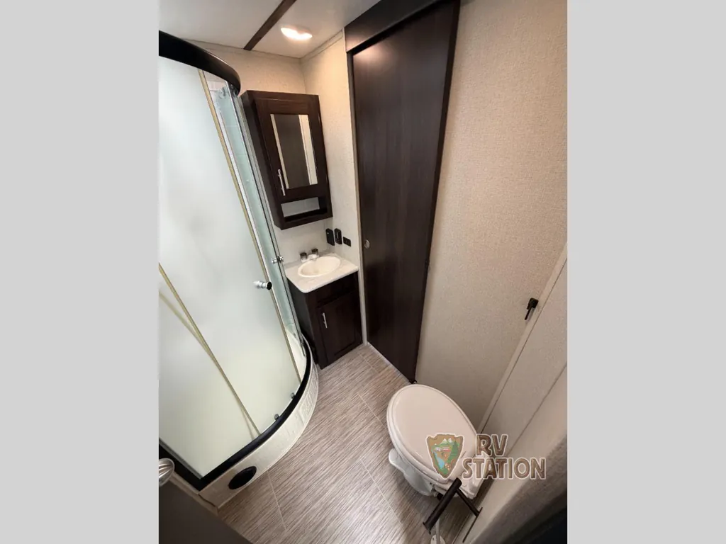 2020 Prime Time LaCrosse 3380IB, Photos photo 28