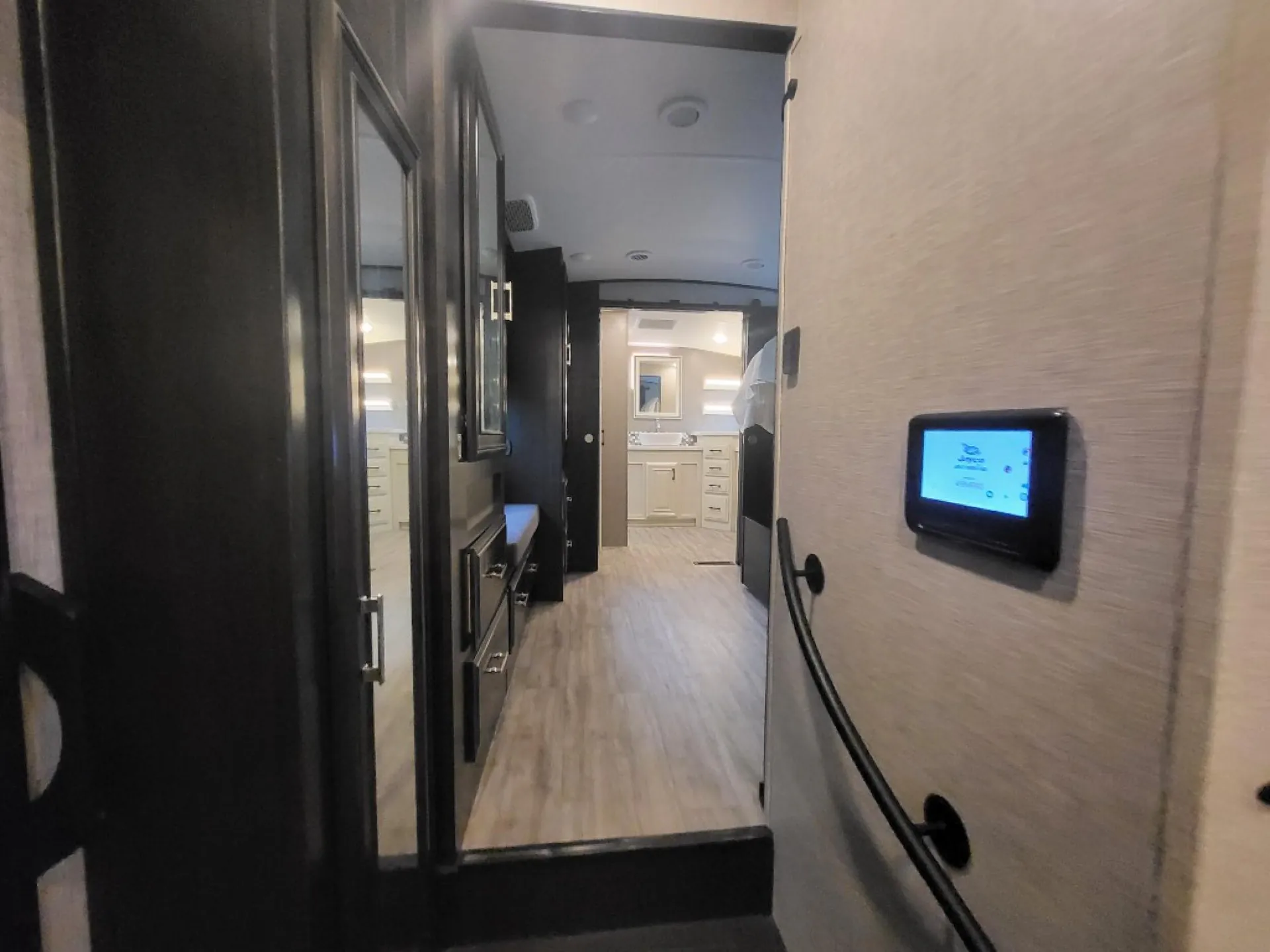 2022 Jayco Pinnacle 38FLGS - Photo 4