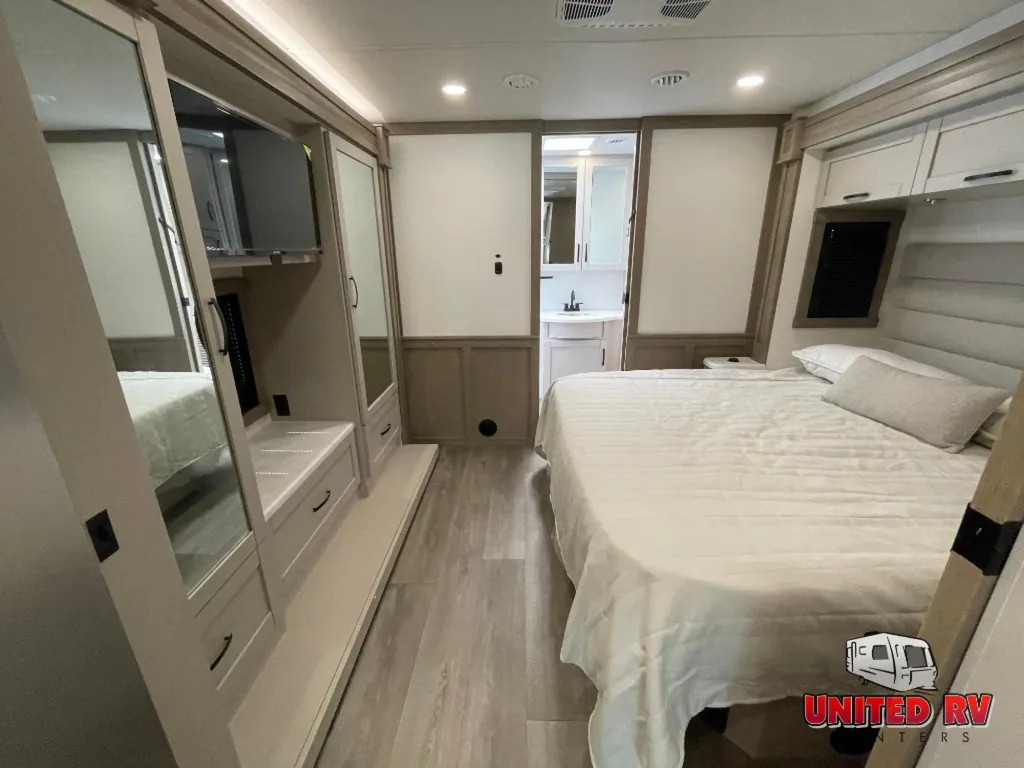2027 Entegra Coach Vision XL 36C, Photos photo 17