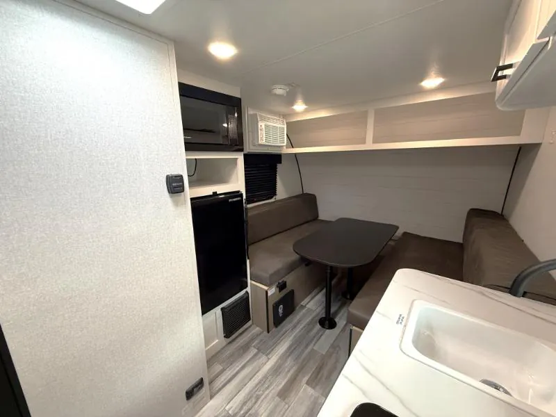 2026 Jayco Jay Flight SLX 140TB - Photo 4