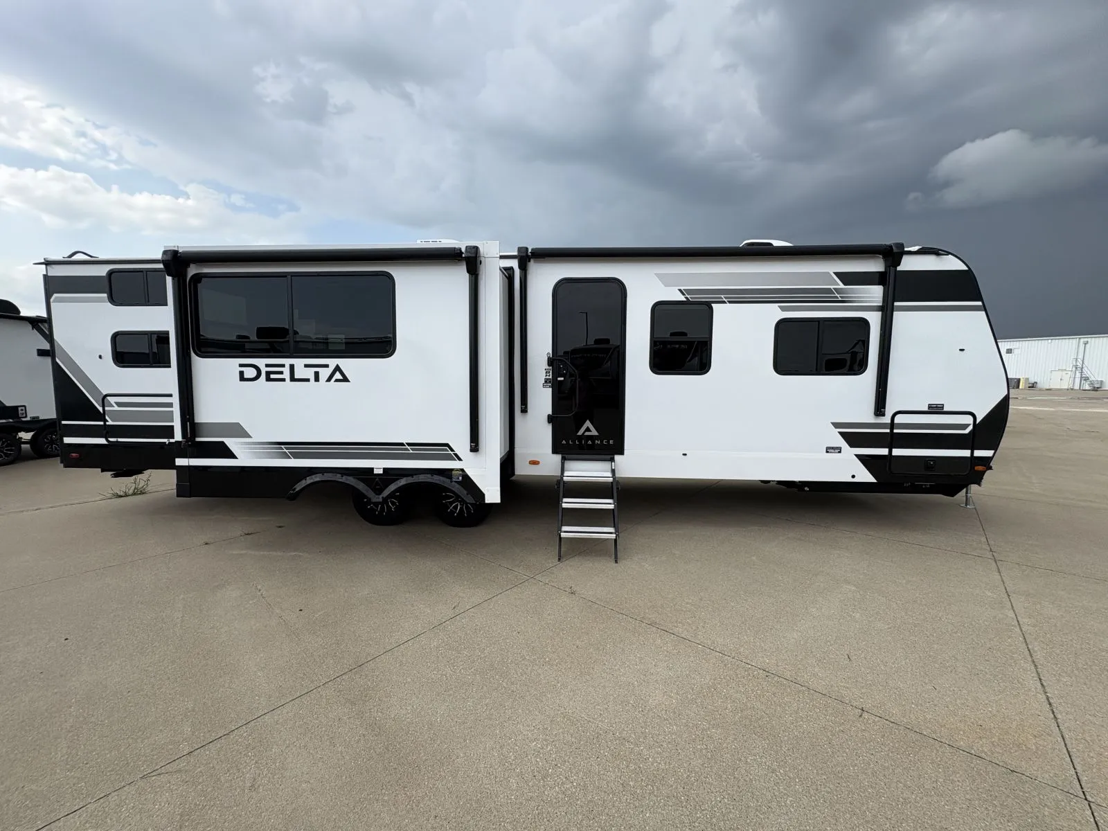 2026 Alliance RV Delta 321BH - Photo 2