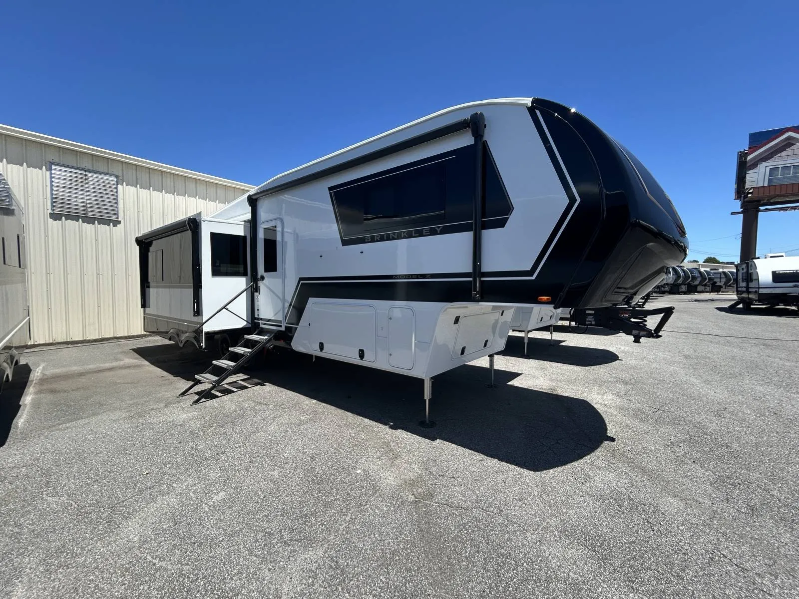 2026 Brinkley Model Z 3100 - Photo 3