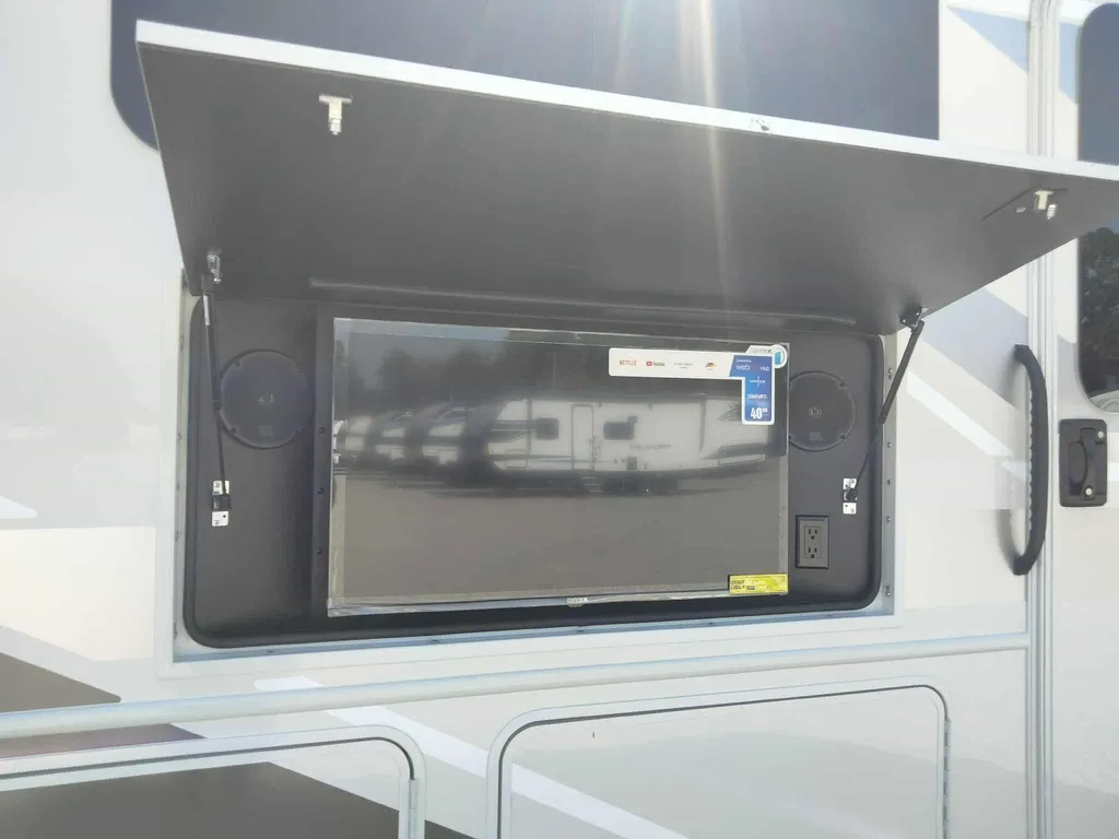 2026 Entegra Coach Vision 27A, Photos photo 10
