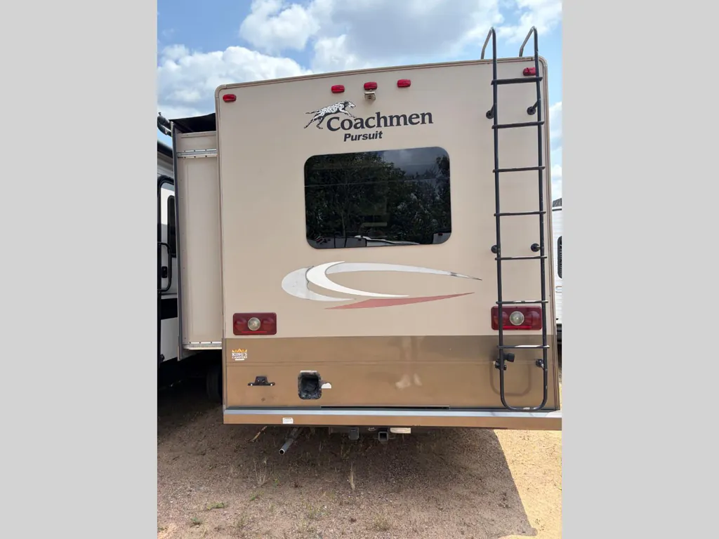 2016 Coachmen Pursuit 30FW, Photos photo 6