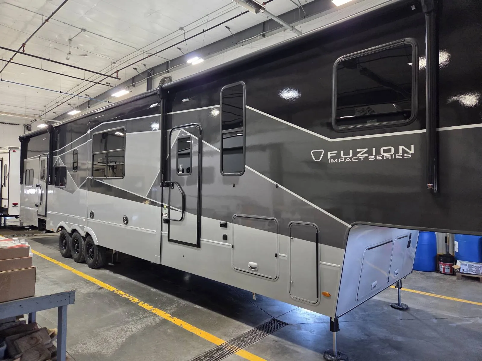 2026 Keystone Rv Impact 418 - Photo 3