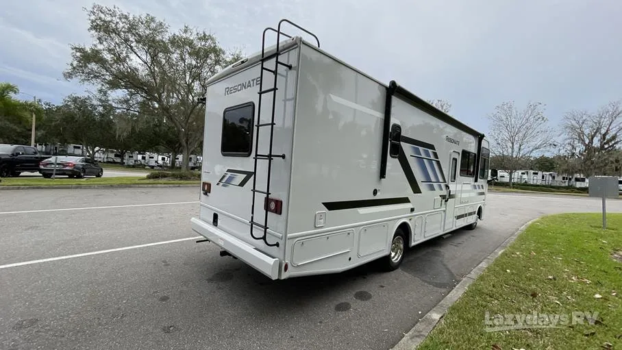2026 Thor Motor Coach Resonate 32B - Photo 4
