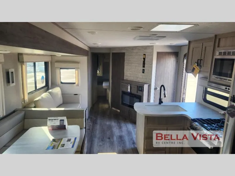 2025 Coachmen Catalina Legacy Edition 293TQBSCK - Photo 3